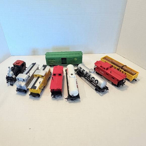 Unbranded Other - Vintage HO SCALE SET OF 9 LOOSE ROLLING STOCK Car, Tankers Etc